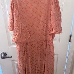 “A beautiful day” (arula) dress - worn once. Size “B” (2X)